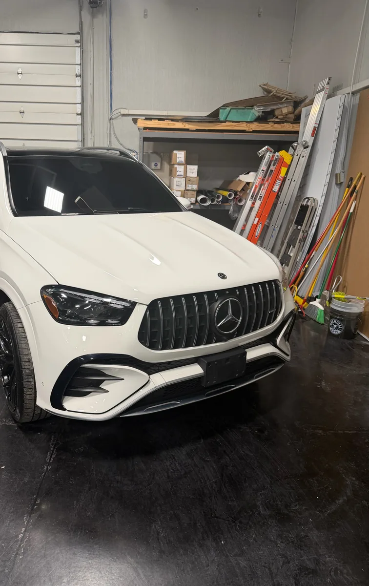 White Mercedes GLE before its color change wrap