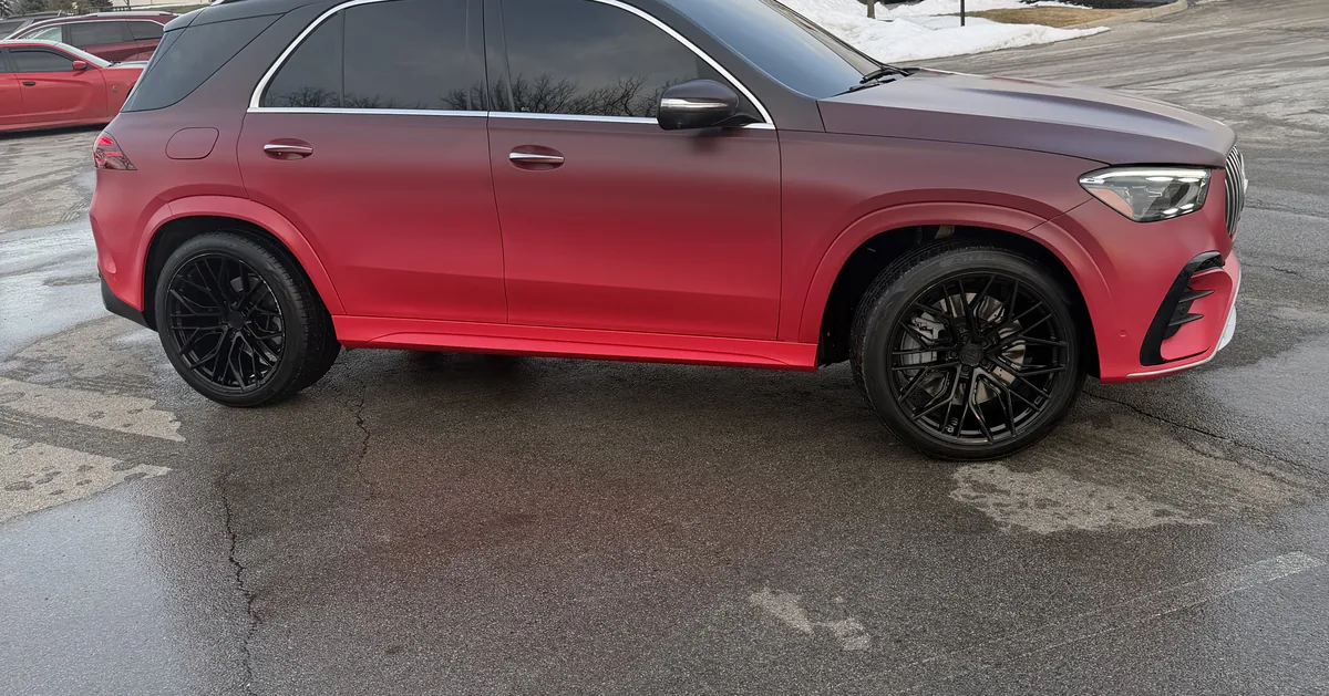 Mercedes GLE in a red color change wrap